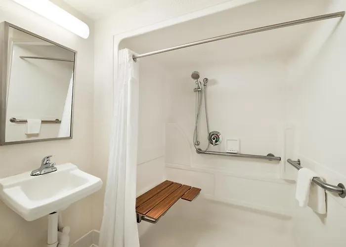 Wyndham Garden Capitol Near Fsu Hotel 3*