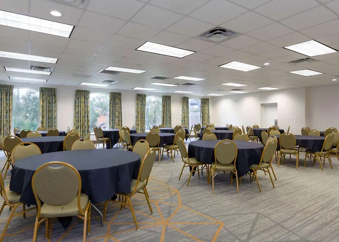 Hotel Wyndham Garden Capitol Near Fsu Tallahassee