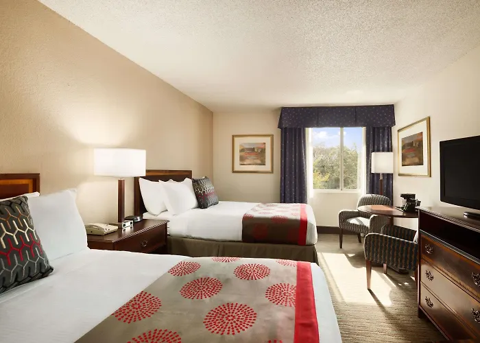 Wyndham Garden Capitol Near Fsu Tallahassee